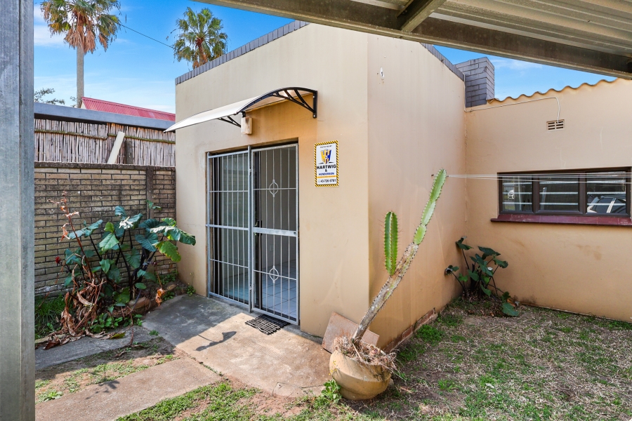 To Let 1 Bedroom Property for Rent in Cambridge West Eastern Cape